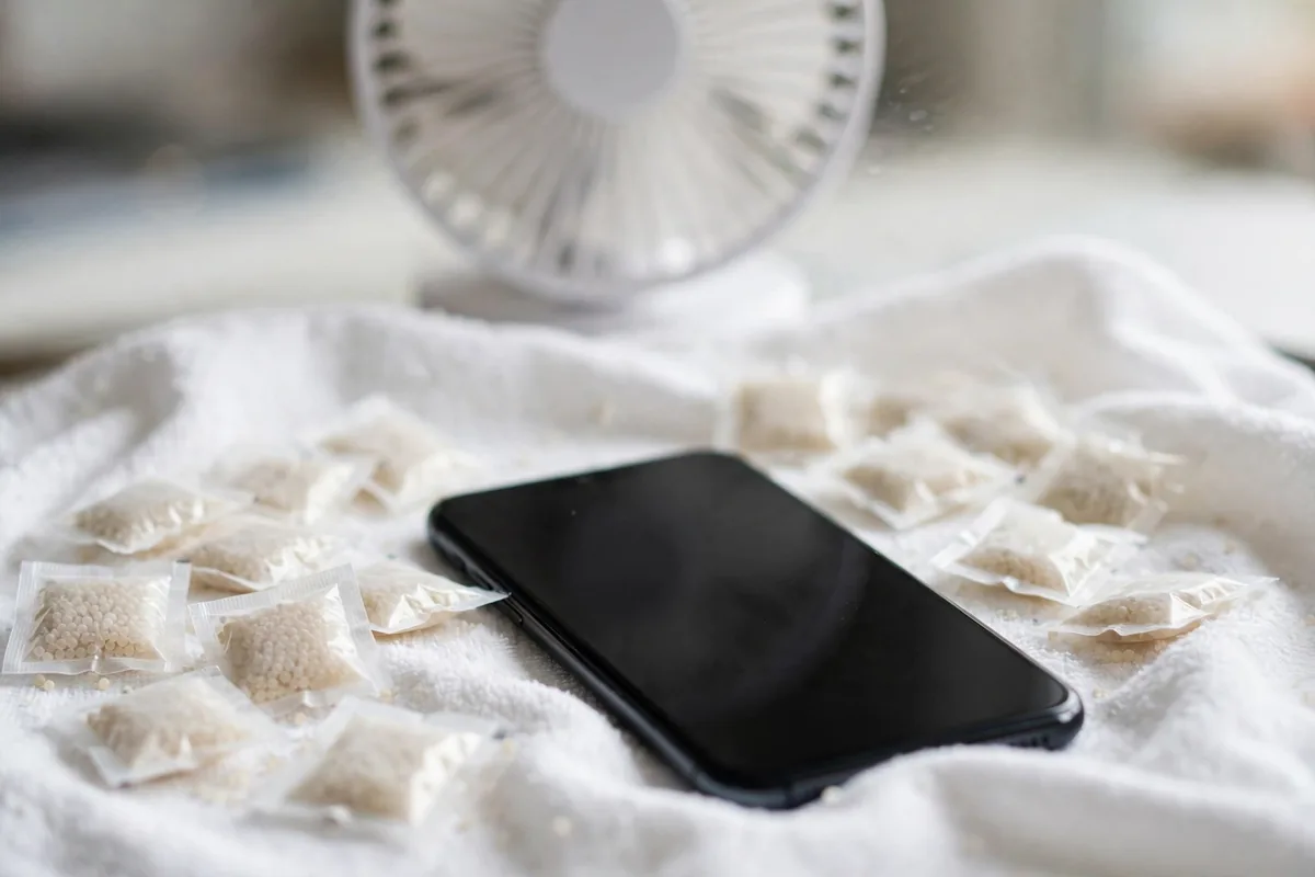 moisture detected error samsung galaxy – illustration 2 of 3